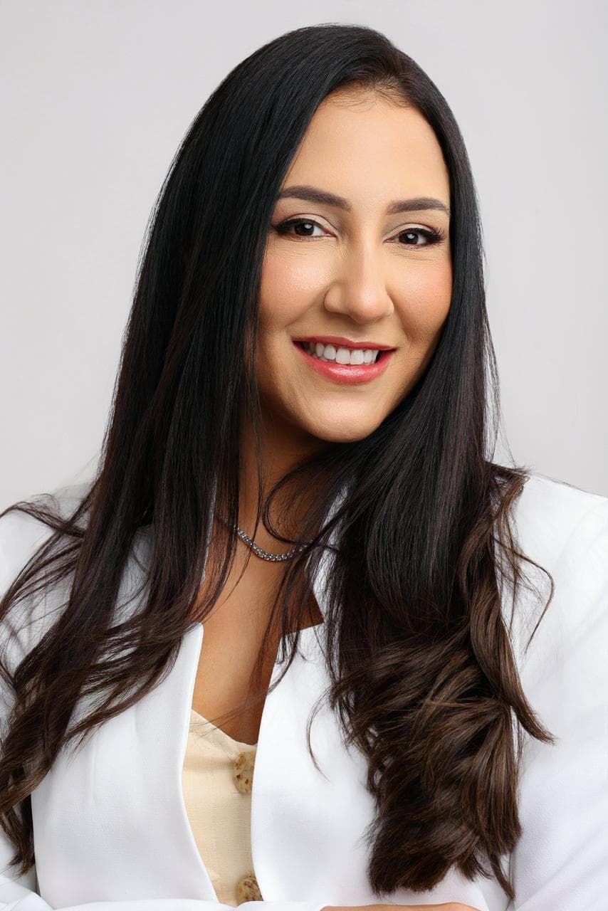 Dra. Milena Calmon — Oftalmologista